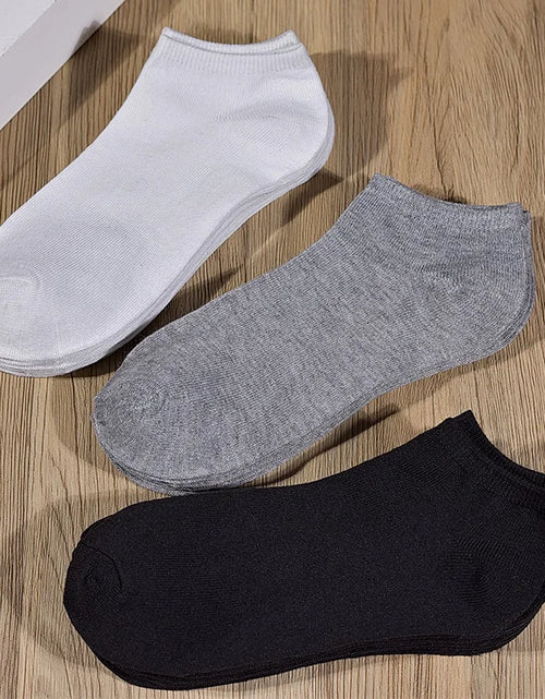 Load image into Gallery viewer, 8 Pairs Women/Men Boat Socks Invisible Low Cut Silicone Non-Slip Summer No-Show Ankle Socks Solid Color Casual Breathable
